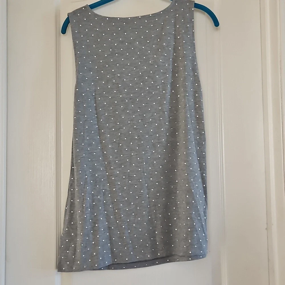White House Black Market Gray Top - Picture 3 of 3